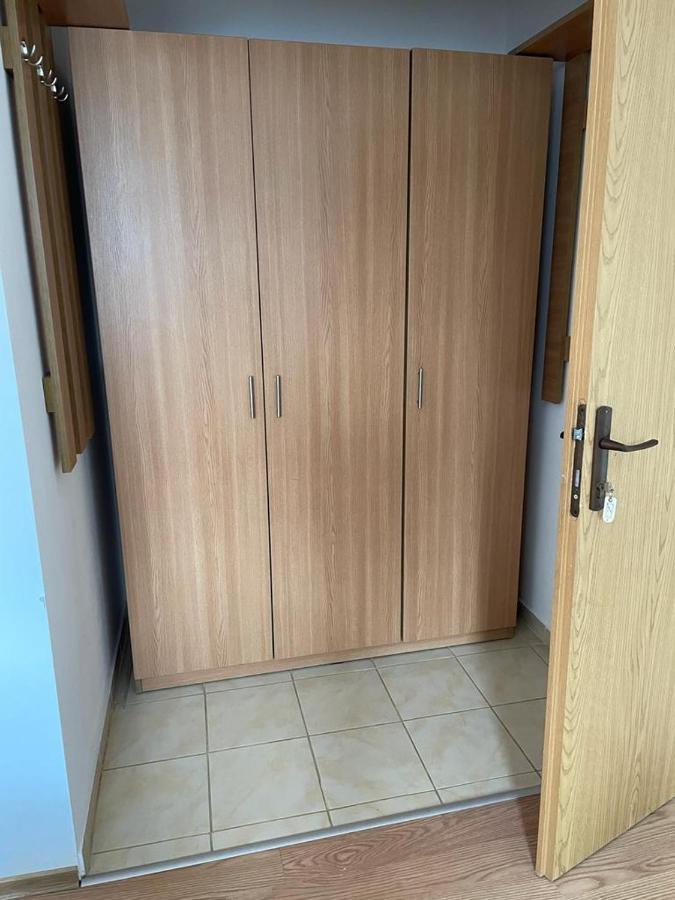 Гостевой дом Casa "Ierusalim-Hozeva-Hozeva" Minastirea Neamt Экстерьер фото